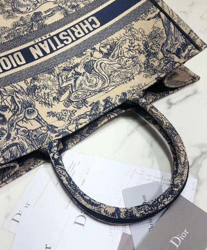 CHRISTIAN DIOR - HANDBAG