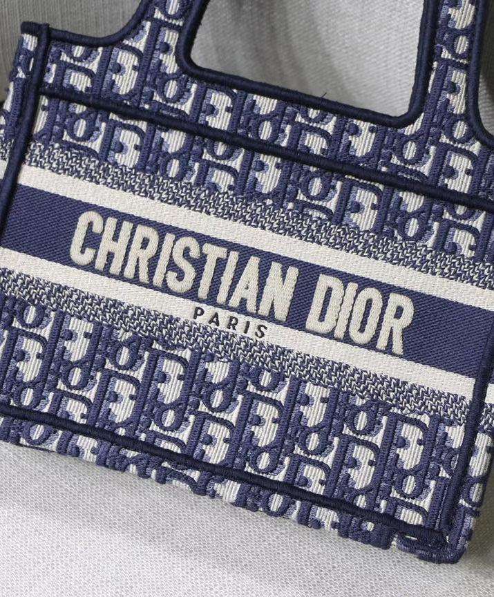 CHRISTIAN DIOR - HANGBAG