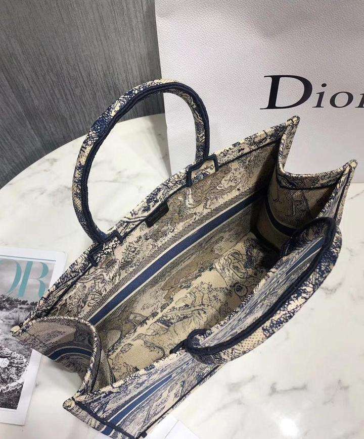 CHRISTIAN DIOR - HANDBAG