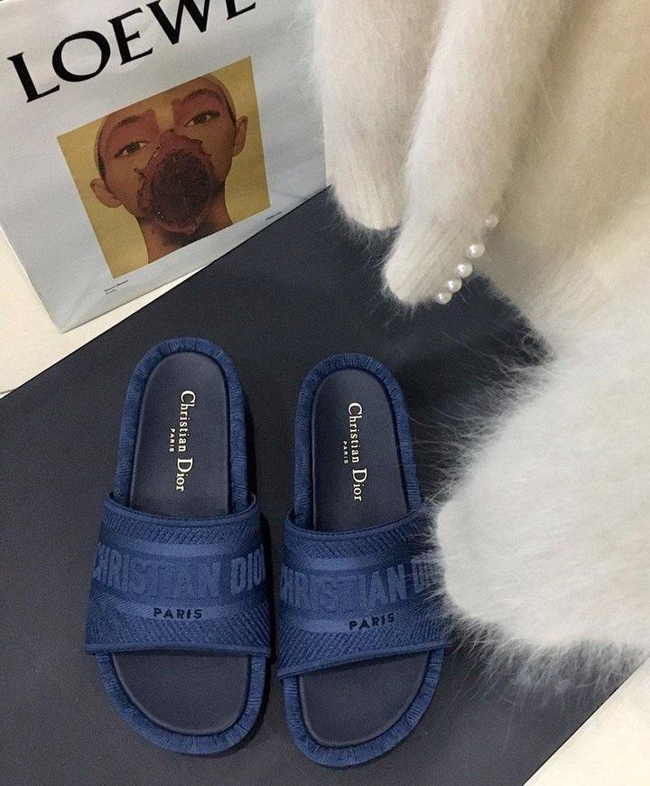 (WMNS) CHRISTIAN DIOR - SANDALS